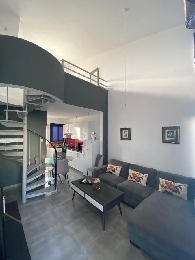 Cosy Apartment In The Heart Of Kato Пафос Екстериор снимка